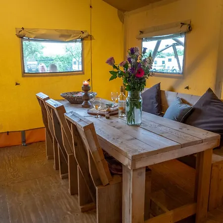 Luxury tent Hoeve Linnerveld